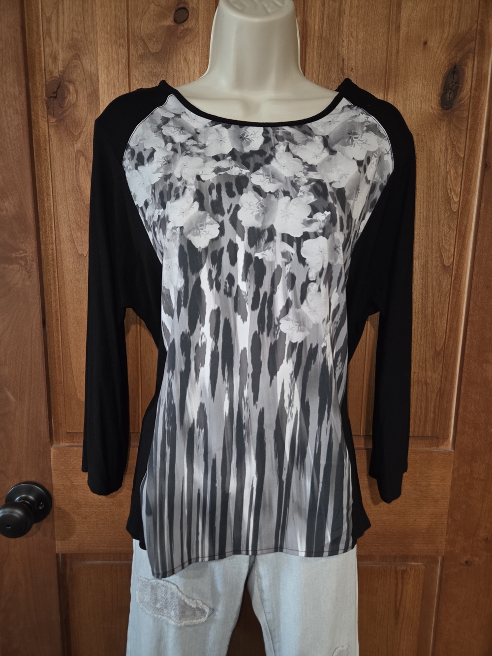 Apt. 9 Black & White Floral-Stripe Raglan Long‎ Sleeve Top